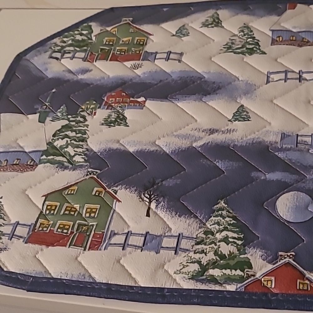 Winter Quilted Placements - Picture 5 of 8
